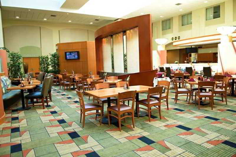 Embassy Suites Boston At Logan Airport Ресторан фото